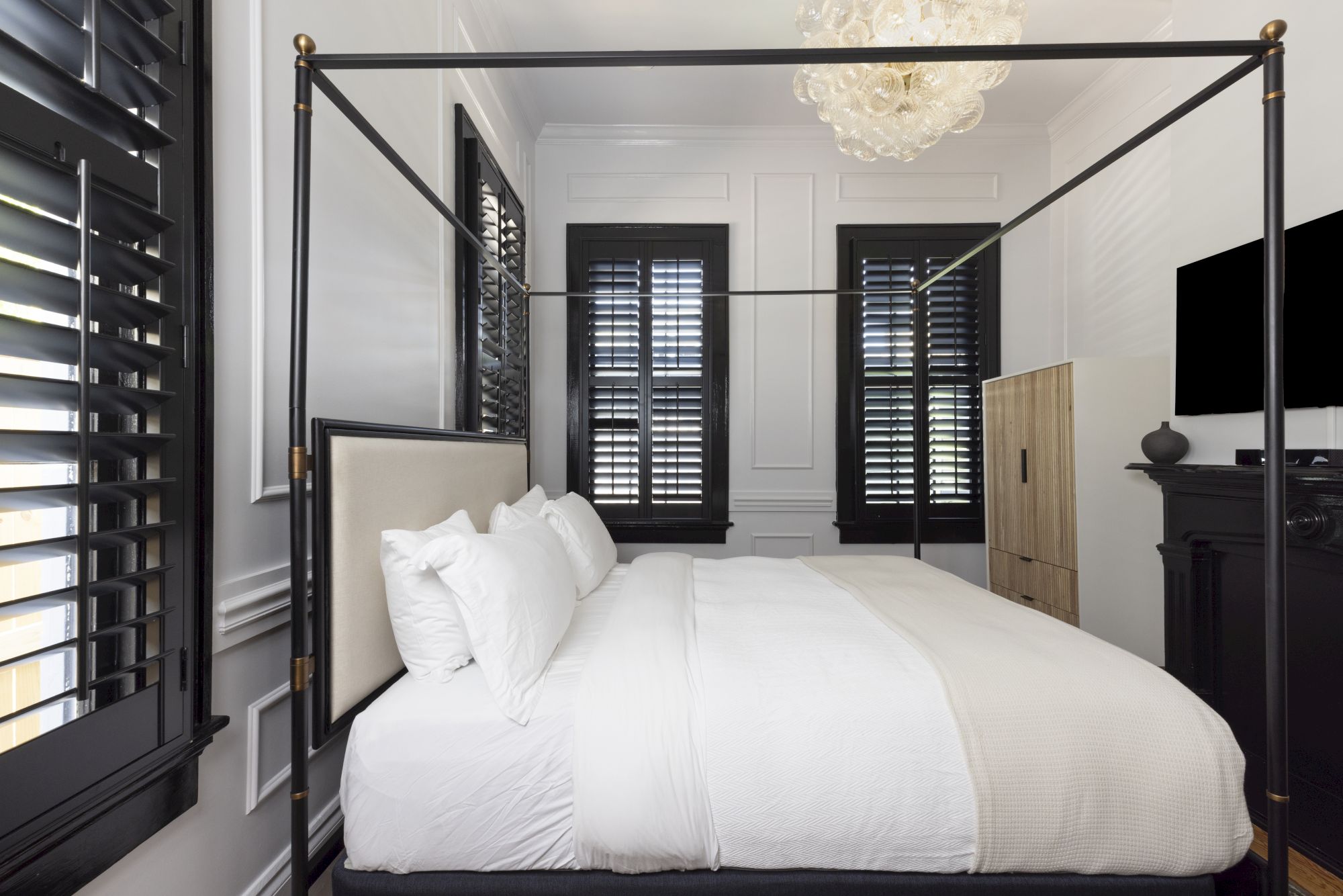 The Blackbird Hotel